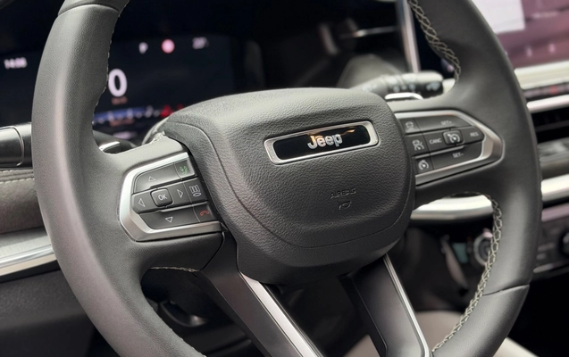 imagem-https://www.socarrao.com.br/sc-vehicle-images-prod/3505197/1787947582018-25b5aab2-0155-4770-9469-9c0123ae6cfb.jpg