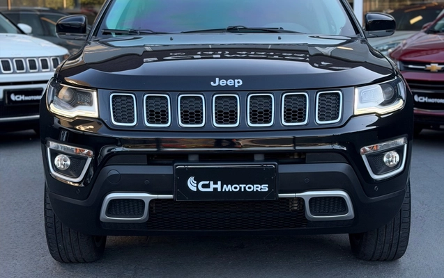 imagem-https://www.socarrao.com.br/sc-vehicle-images-prod/3505209/1787947618730-9604df30-c63e-44ea-8b8d-c56c7d845605.jpg