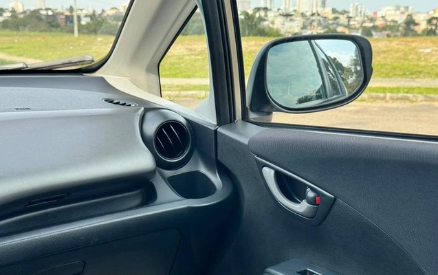 imagem-https://www.socarrao.com.br/sc-vehicle-images-prod/3505211/1789157768851-8417422_8_B_cb41aa34c9.jpeg
