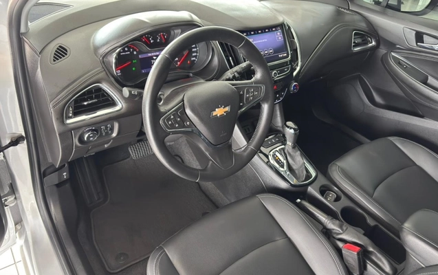 imagem-https://www.socarrao.com.br/sc-vehicle-images-prod/3505249/1787947729639-11_050826.jpg