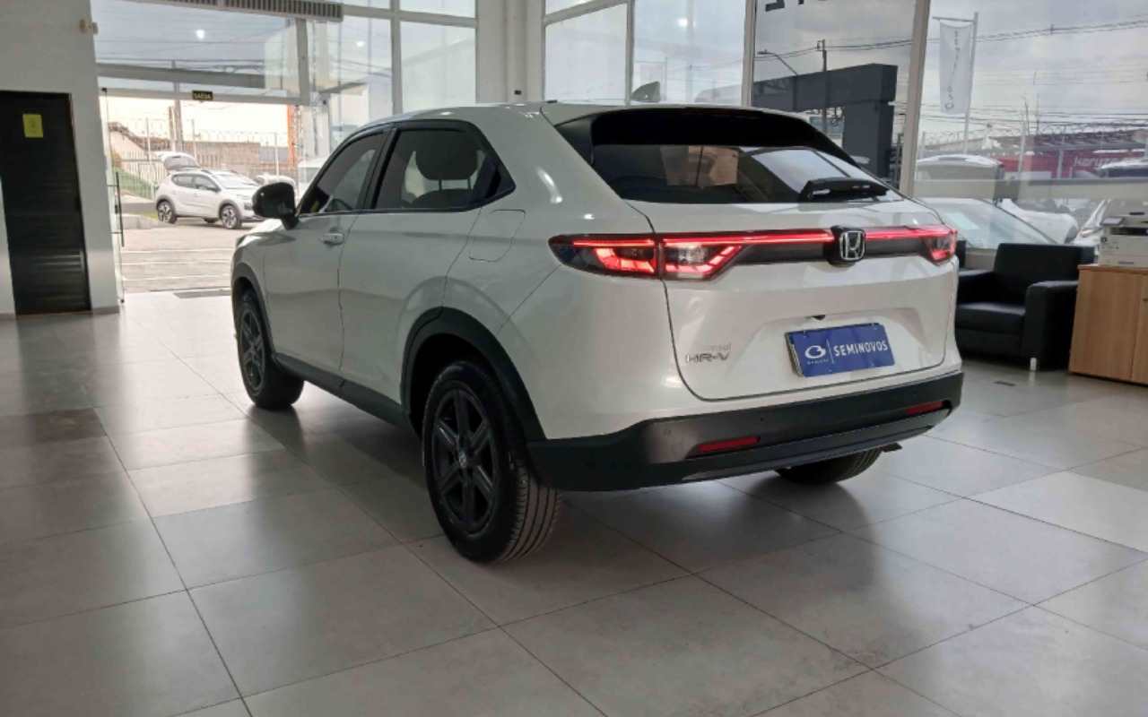 imagem-https://www.socarrao.com.br/sc-vehicle-images-prod/3505277/1787948164581-YXBwLXBob3Rvcy02S3VzWnFpSmNrZXp3R2hHR2w3TmZEU2EySnJFaXFIYS5qcGc.jpg