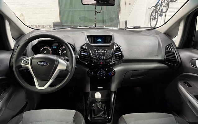 imagem-https://www.socarrao.com.br/sc-vehicle-images-prod/3505282/1787948188022-vehicle_image_1787947921_ac66cd9e3d8ef1b1cca556c539a9c9da.jpeg