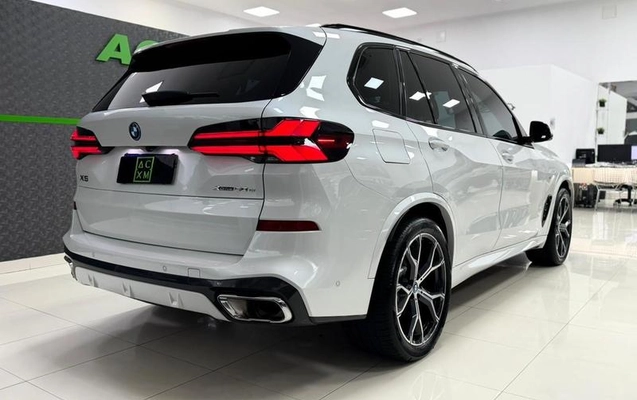 imagem-https://www.socarrao.com.br/sc-vehicle-images-prod/3505314/1789496047955-8428982_1_B_50a17fc26b.jpeg