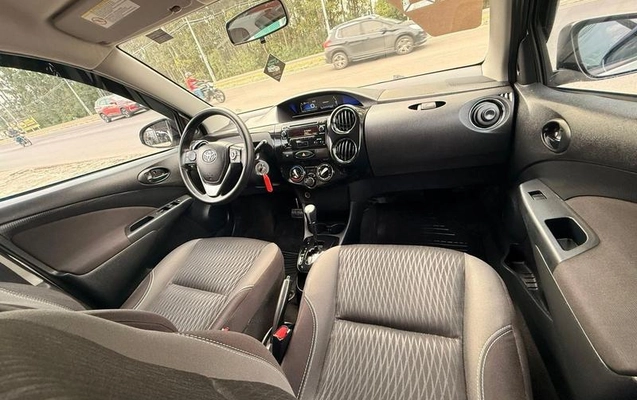 imagem-https://www.socarrao.com.br/sc-vehicle-images-prod/3505586/1789671654998-8349650_4_B_1a13b598c7.jpeg