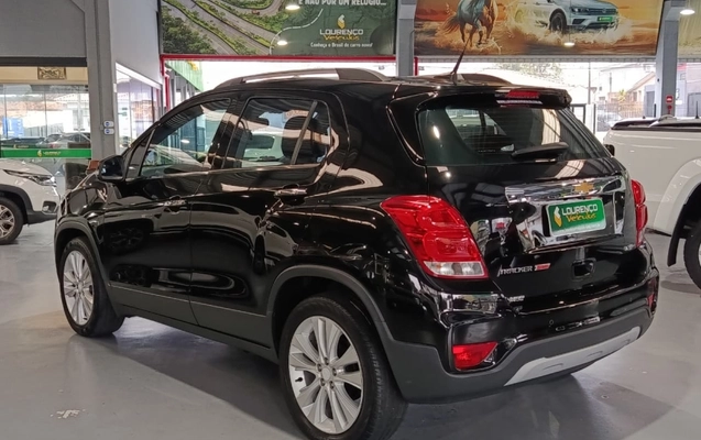 imagem-https://www.socarrao.com.br/sc-vehicle-images-prod/3505802/1789043952176-puNotov1hrGPy9tiLAkMTqxjKauh58Sl.jpg