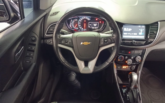 imagem-https://www.socarrao.com.br/sc-vehicle-images-prod/3505802/1789043952185-SxF9suNPFHpyU3Zpge8nTqvo8Ly18Kjr.jpg