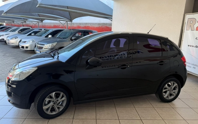 imagem-https://www.socarrao.com.br/sc-vehicle-images-prod/3505894/1787949502843-TxuoBFAQ6SpmyUjrFxPA5ZbIyiRE4kLJ.jpg