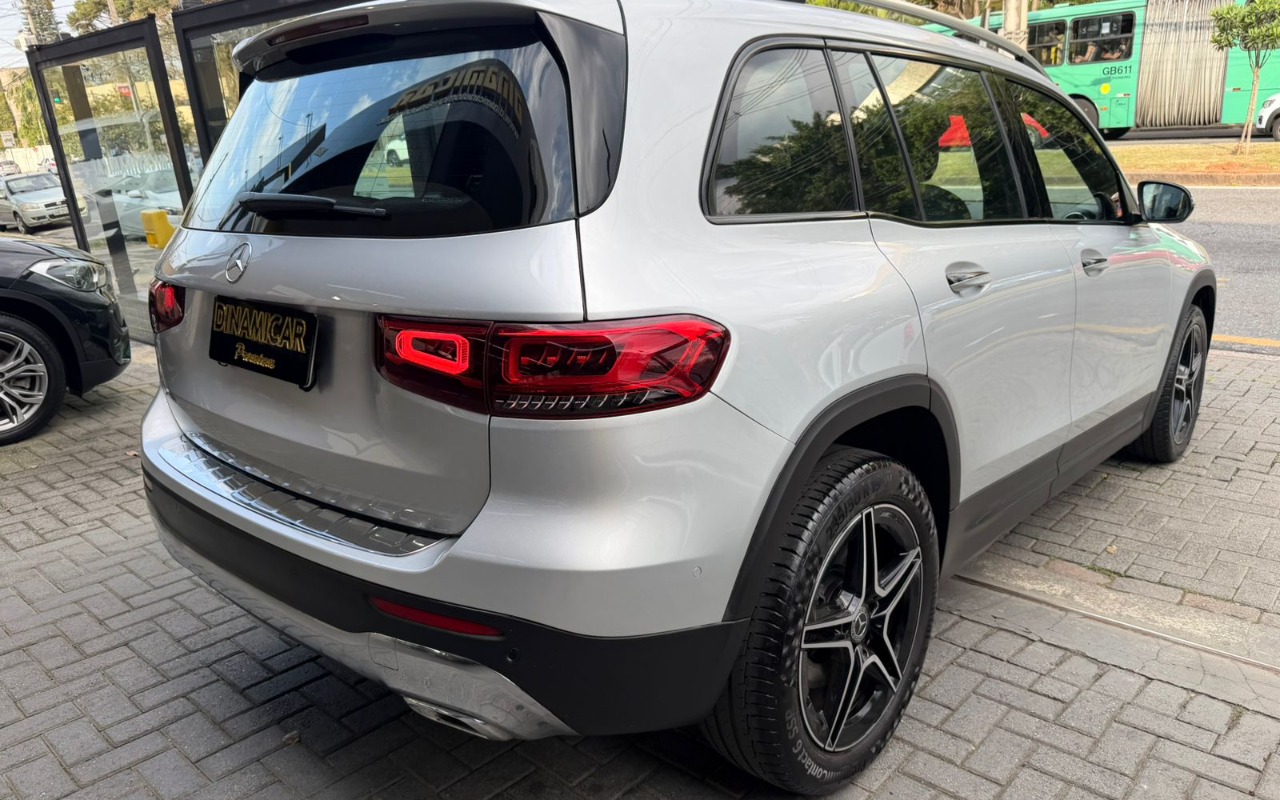 imagem-https://www.socarrao.com.br/sc-vehicle-images-prod/3505963/1787949585061-My5qcGVn.jpeg
