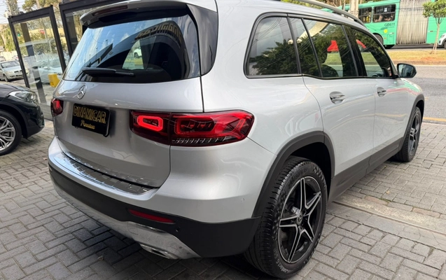 imagem-https://www.socarrao.com.br/sc-vehicle-images-prod/3505963/1787949585061-My5qcGVn.jpeg