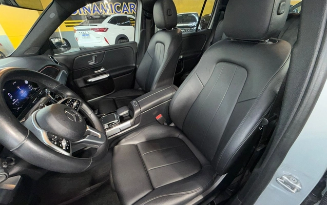 imagem-https://www.socarrao.com.br/sc-vehicle-images-prod/3505963/1787949586484-MTguanBlZw.jpeg