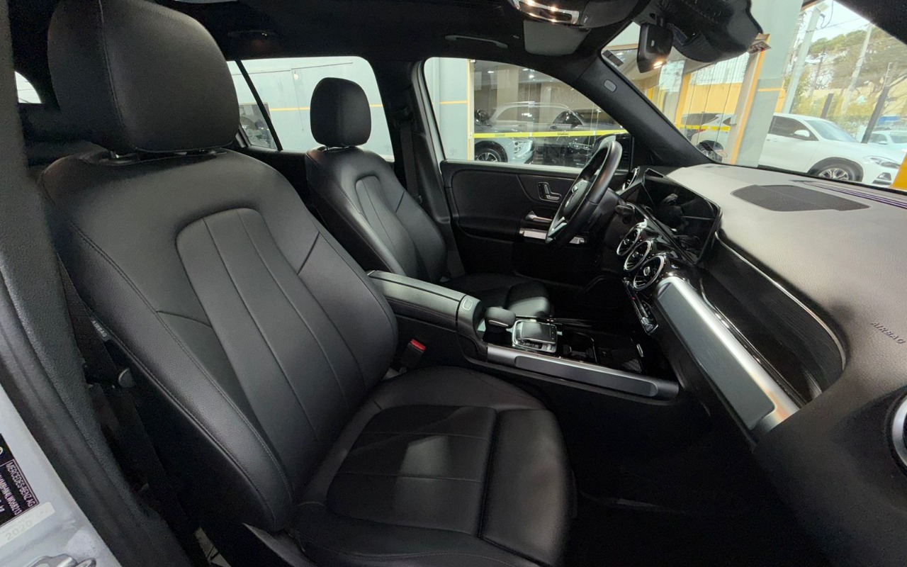 imagem-https://www.socarrao.com.br/sc-vehicle-images-prod/3505963/1787949586761-MjEuanBlZw.jpeg