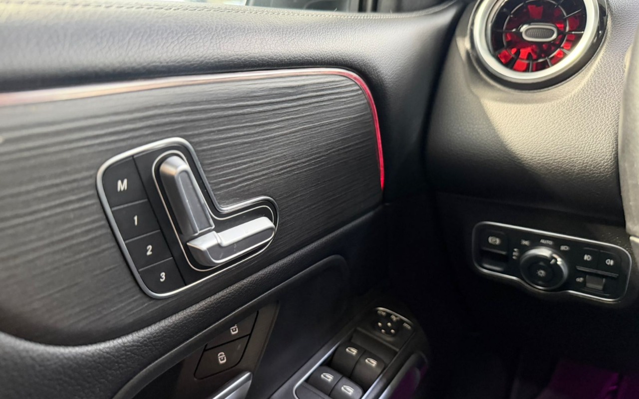 imagem-https://www.socarrao.com.br/sc-vehicle-images-prod/3505963/1787949586863-MjIuanBlZw.jpeg
