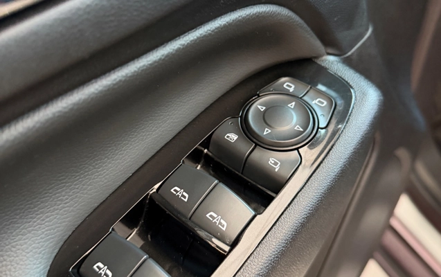 imagem-https://www.socarrao.com.br/sc-vehicle-images-prod/3506074/1789582958377-57fddcec-263d-4c53-808e-839ca0686975.jpg