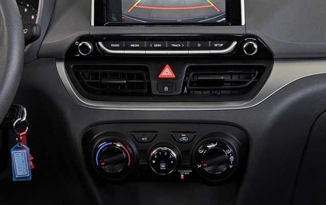 imagem-https://www.socarrao.com.br/sc-vehicle-images-prod/3506258/1787950499057-BUfxGJFerDmr5xWvA6r5hBpIHJdv9m4k.jpg