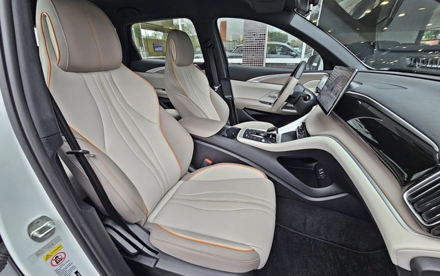 imagem-https://www.socarrao.com.br/sc-vehicle-images-prod/3506440/1789237312788-X6gVQkolpSuM2x2HmML5WRrxjI2FwngD.jpg