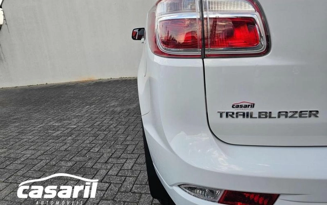 imagem-https://www.socarrao.com.br/sc-vehicle-images-prod/3506500/1787951012388-8429272_0_B_6c9adec2bf.jpeg