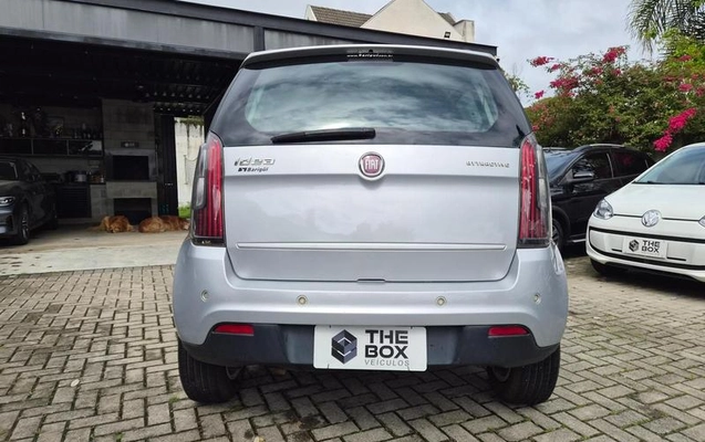 imagem-https://www.socarrao.com.br/sc-vehicle-images-prod/3506663/1789135764303-8428025_10_B_586bcd32d5.jpeg