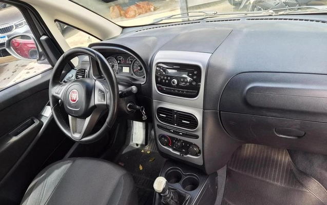 imagem-https://www.socarrao.com.br/sc-vehicle-images-prod/3506663/1789135764310-8428025_14_B_3cb9630f43.jpeg