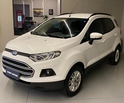 Ford EcoSport 2017 Branco — foto 1 de 3