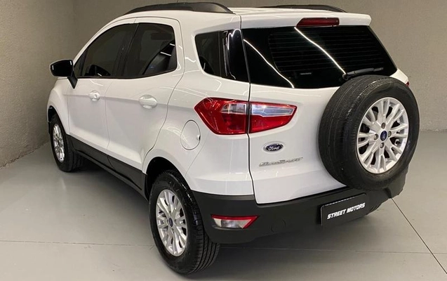 imagem-https://www.socarrao.com.br/sc-vehicle-images-prod/3506853/1789485089093-8425628_0_B_c70261dda0.jpeg