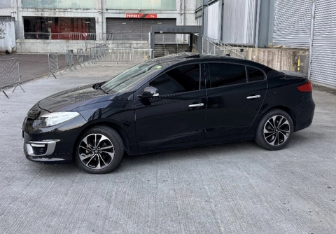 Renault Fluence 2016 Preto — foto 1 de 3