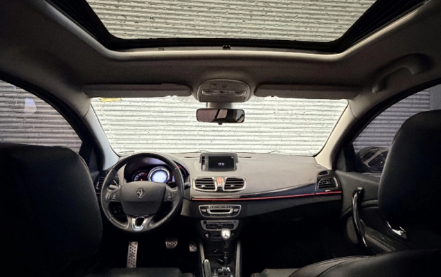 imagem-https://www.socarrao.com.br/sc-vehicle-images-prod/3506952/1789840510546-app-photos-RIMp6TeGnMMYvCxeJJEWT6OaHErgvuhV.jpg