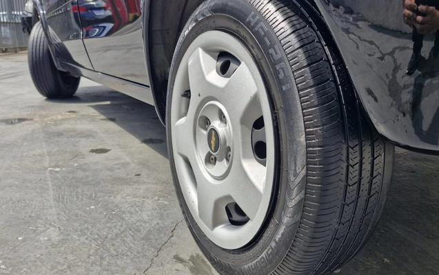 imagem-https://www.socarrao.com.br/sc-vehicle-images-prod/3509251/1787960802020-MTQuanBlZw.jpeg