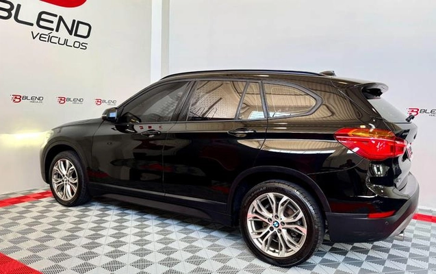 imagem-https://www.socarrao.com.br/sc-vehicle-images-prod/3512/1784294497881-7407333_4_B_f85fabeda0.jpeg