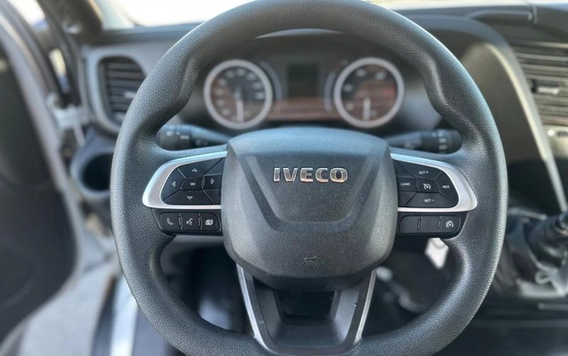 imagem-https://www.socarrao.com.br/sc-vehicle-images-prod/35177/1784387584328-7368860_6_B_c00f5c9dc7.jpeg