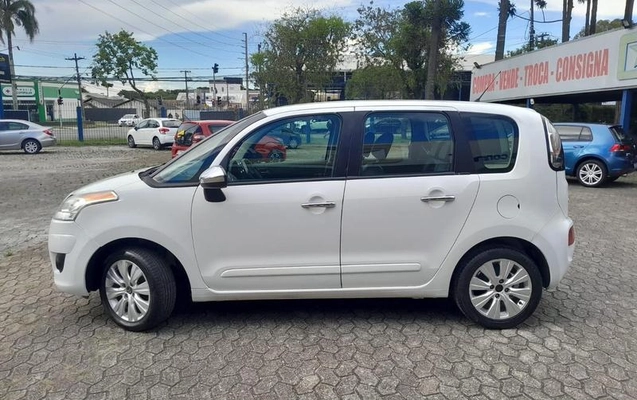 imagem-https://www.socarrao.com.br/sc-vehicle-images-prod/35196/1789668207159-7603841_5_B_8c21e4b0bf.jpeg