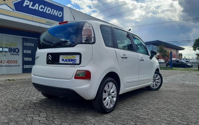 imagem-https://www.socarrao.com.br/sc-vehicle-images-prod/35196/1789668207169-7603841_11_B_729e789f24.jpeg