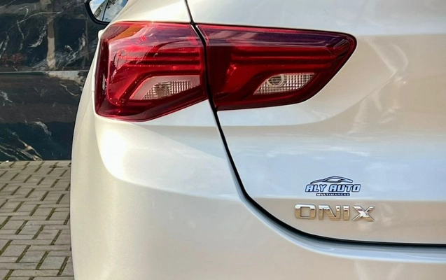 imagem-https://www.socarrao.com.br/sc-vehicle-images-prod/3521071/1789820831808-gb-84b5492.jpg