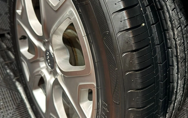 imagem-https://www.socarrao.com.br/sc-vehicle-images-prod/3521081/1788004626249-SmVlcCBSZW5lZ2FkZSBMaW1pdGVkIDEuOCBBdXRvbcOhdGljbyAyMDE3IFN0ZWluYmFjaCBNdWx0aW1hcmNhcyBlbSBTYW50byBBbWFybyBkYSBJbXBlcmF0cml6IFNDIDguanBlZw.jpeg