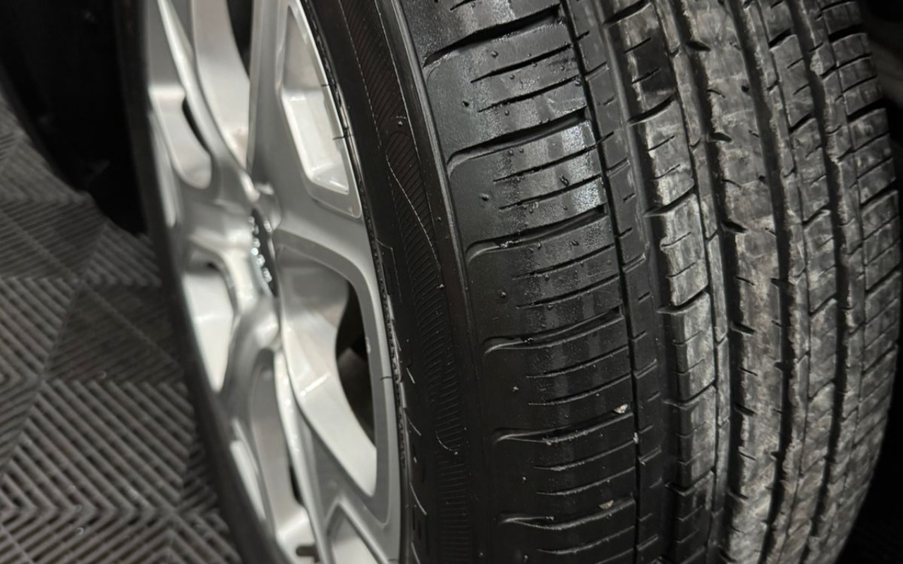 imagem-https://www.socarrao.com.br/sc-vehicle-images-prod/3521081/1788004626318-SmVlcCBSZW5lZ2FkZSBMaW1pdGVkIDEuOCBBdXRvbcOhdGljbyAyMDE3IFN0ZWluYmFjaCBNdWx0aW1hcmNhcyBlbSBTYW50byBBbWFybyBkYSBJbXBlcmF0cml6IFNDIDkuanBlZw.jpeg