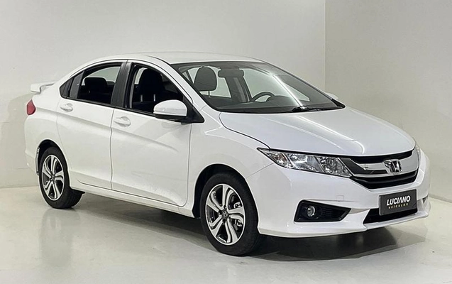 imagem-https://www.socarrao.com.br/sc-vehicle-images-prod/3521085/1789559402239-8421678_12_B_a373deb267.jpeg