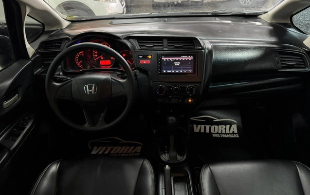 imagem-https://www.socarrao.com.br/sc-vehicle-images-prod/3521113/1788005302943-00ea6e369f474bc08e34733dc1846994_1787926097986.jpg