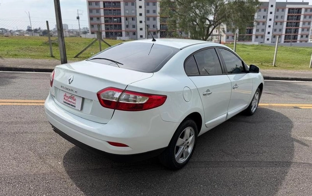 imagem-https://www.socarrao.com.br/sc-vehicle-images-prod/3521178/1788014960951-8429909_4_B_ace96125a6.jpeg