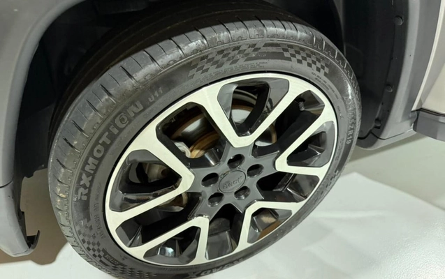 imagem-https://www.socarrao.com.br/sc-vehicle-images-prod/3521189/1788370861469-vehicle_image_1788007465_be24735c2a8190e40d1a56bc5ba628b6.jpeg