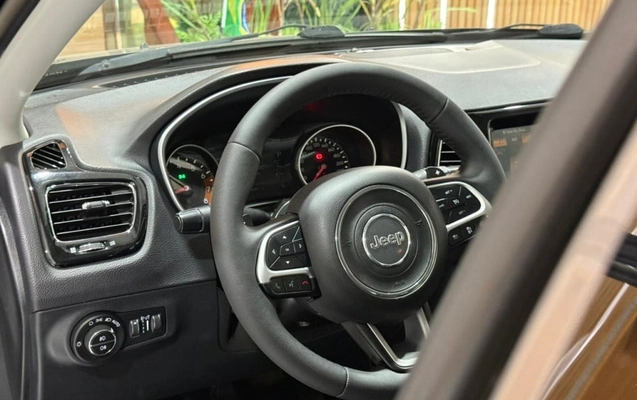 imagem-https://www.socarrao.com.br/sc-vehicle-images-prod/3521189/1788370861493-vehicle_image_1788007473_31c41d0997d16b9d7603c8b835fd89da.jpeg