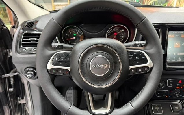 imagem-https://www.socarrao.com.br/sc-vehicle-images-prod/3521189/1788370861496-vehicle_image_1788007475_647a10fd6384946efb1d24d8688157c5.jpeg