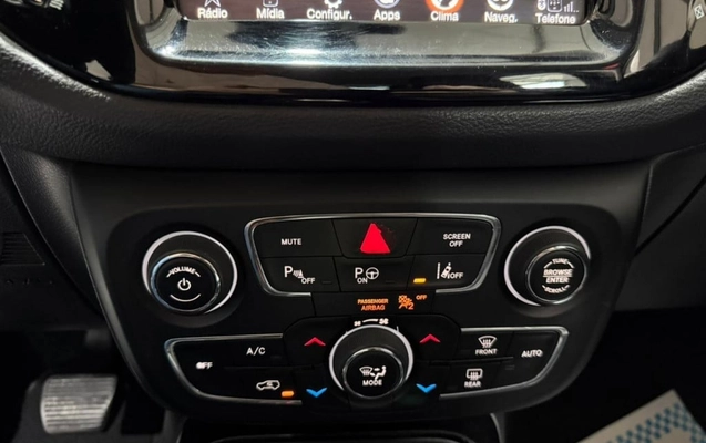 imagem-https://www.socarrao.com.br/sc-vehicle-images-prod/3521189/1788370861534-vehicle_image_1788007486_9ddfb9760286daea3bd9632bccad4aac.jpeg