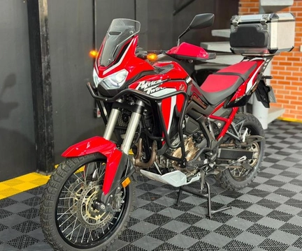 Honda CRF 1100L AFRICA TWIN DCT 2022 Vermelho — foto 1 de 3