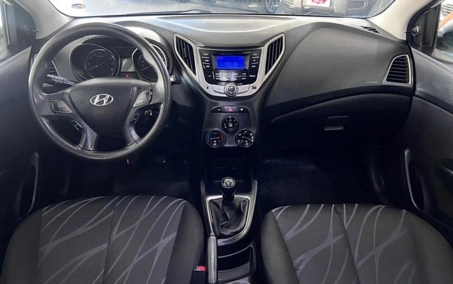 imagem-https://www.socarrao.com.br/sc-vehicle-images-prod/3521195/1790000315661-8429956_8_B_6089a0daf1.jpeg