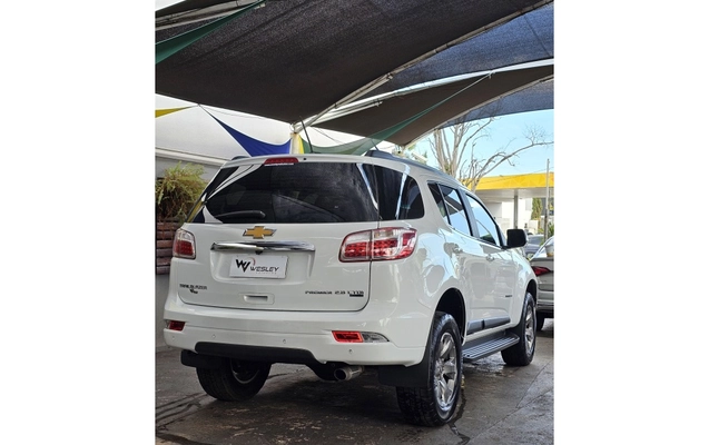 imagem-https://www.socarrao.com.br/sc-vehicle-images-prod/3521216/1788008030993-1_030013.jpg