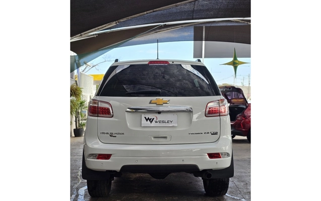 imagem-https://www.socarrao.com.br/sc-vehicle-images-prod/3521216/1788008030997-1_030015.jpg