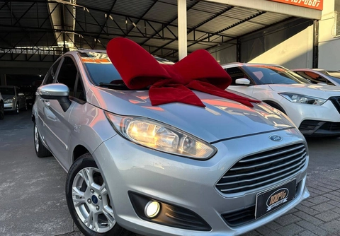Ford Fiesta SE 1.6 16V Flex 5p 2015 Prata — foto 1 de 3