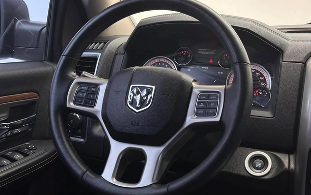 imagem-https://www.socarrao.com.br/sc-vehicle-images-prod/3521256/1788285094076-e4c46b7747e94e27b07dd7b64323faed_1788285051972.jpg