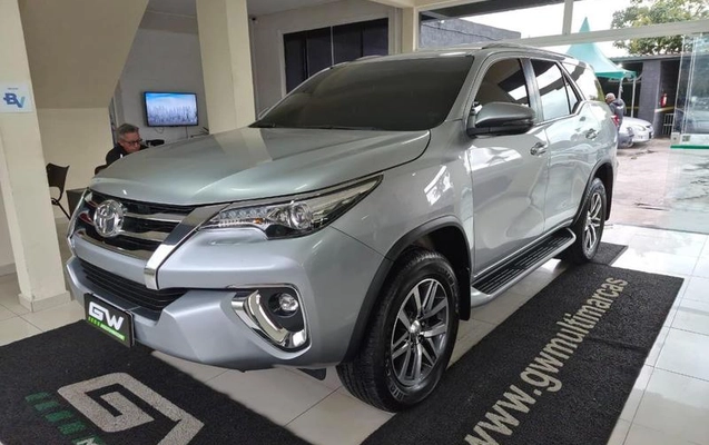 imagem-https://www.socarrao.com.br/sc-vehicle-images-prod/3521273/1789068465976-8420289_27_B_159ff44f1d.jpeg