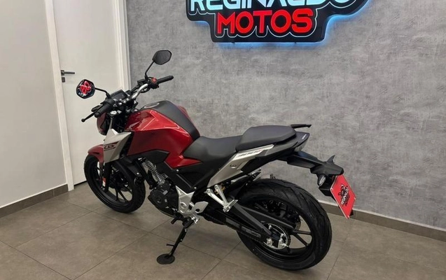 imagem-https://www.socarrao.com.br/sc-vehicle-images-prod/3521298/1789152416916-8419219_1_B_87fe516515.jpeg