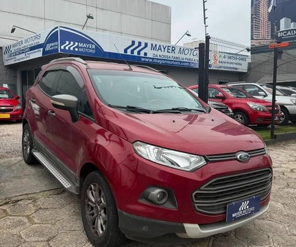Ford EcoSport 2015 Vermelho — foto 1 de 3